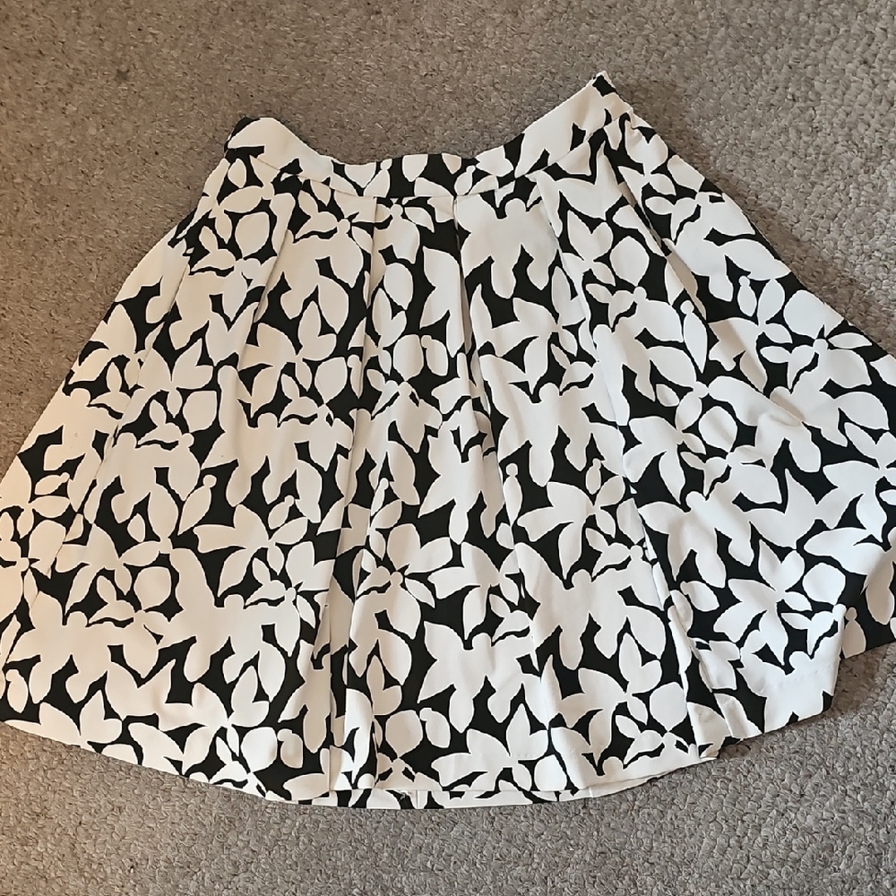 Cynthia Rowley Black and White A-Line Pleated Skirt XS